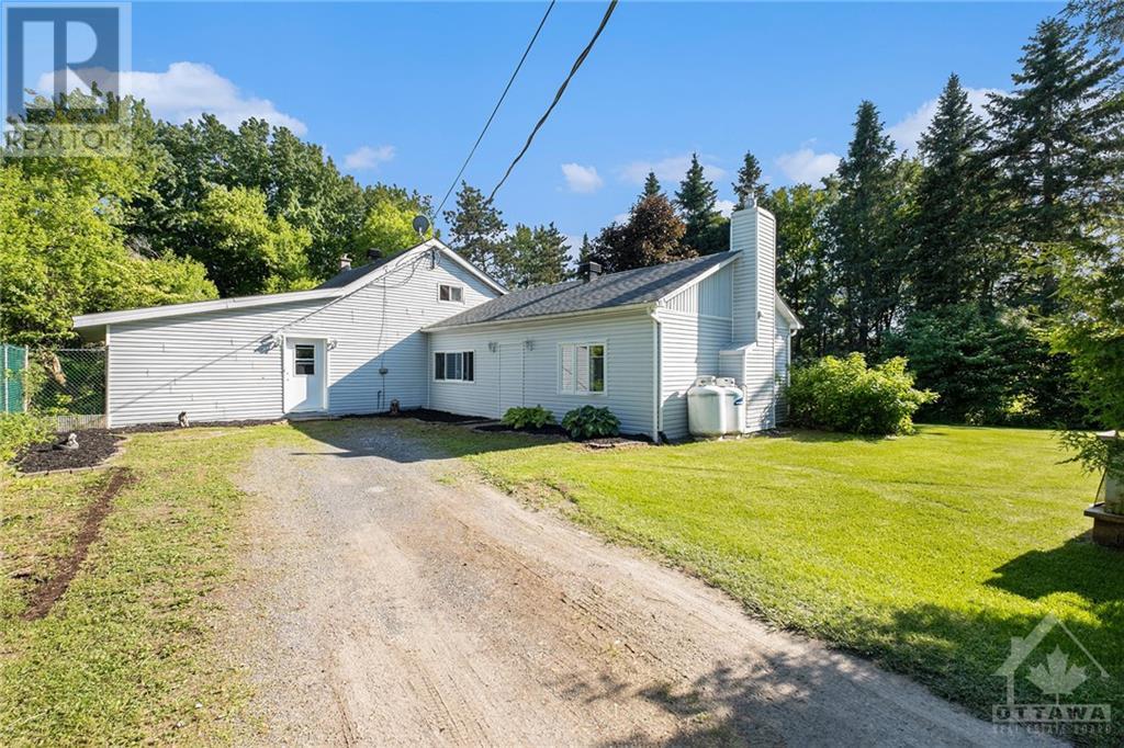 3383 CHAMPLAIN STREET, bourget, Ontario