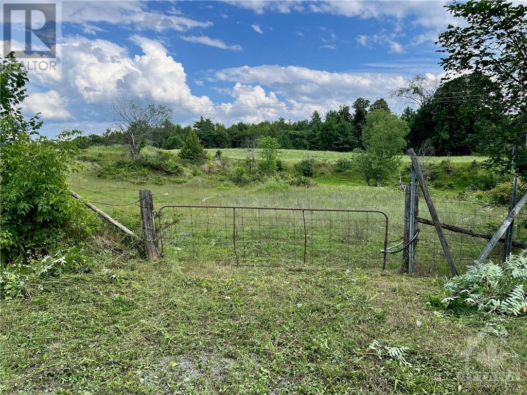 TATTY HILL ROAD, Calabogie, Ontario