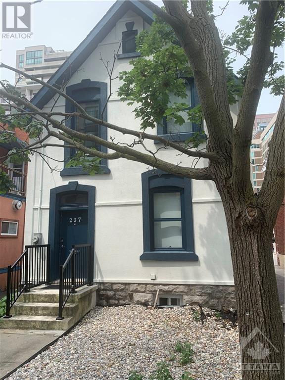 237 NEPEAN STREET, ottawa, Ontario