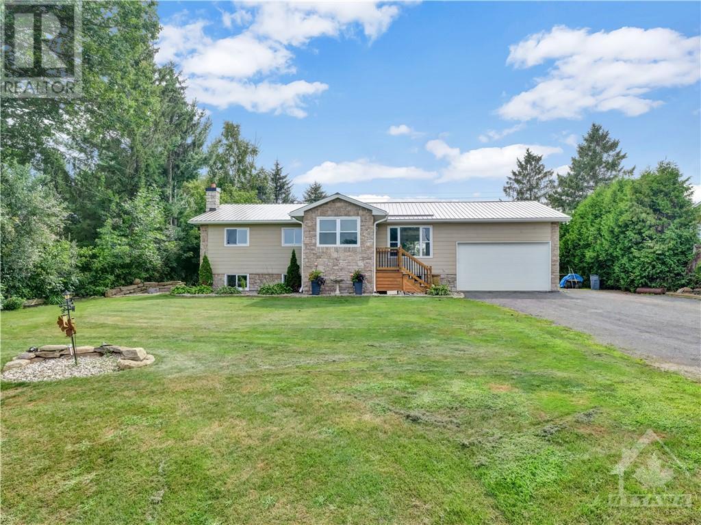 5702 FIRST LINE ROAD, Manotick, Ontario