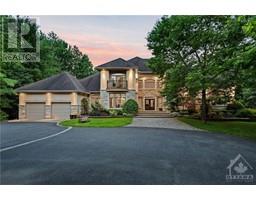 5800 QUEENSCOURT CRESCENT, ottawa, Ontario