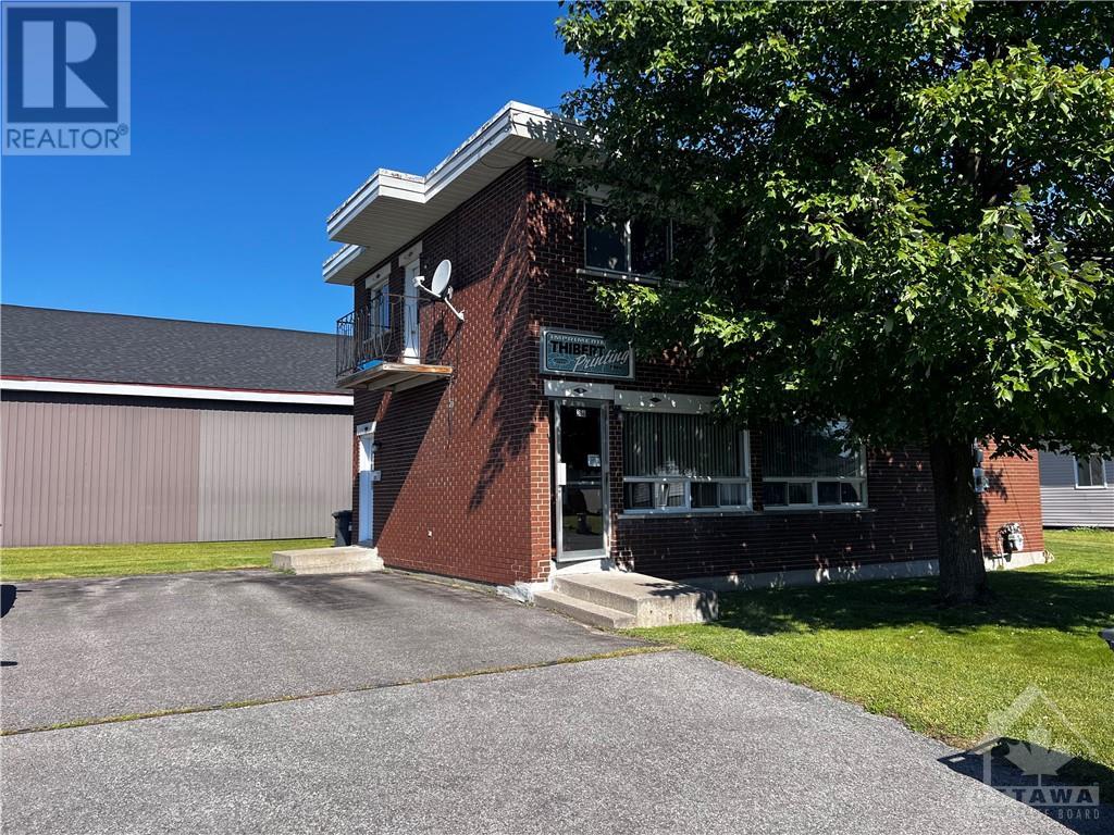 368 CHAMBERLAIN STREET, hawkesbury, Ontario