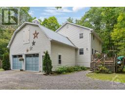 622 RIDEAU RIVER ROAD, Lanark, Ontario