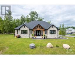 1 STRATFORD BOULEVARD, long sault, Ontario