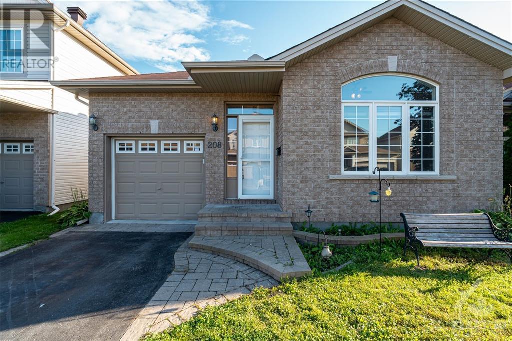 208 FOUNTAINHEAD DRIVE, ottawa, Ontario