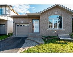 208 FOUNTAINHEAD DRIVE, ottawa, Ontario