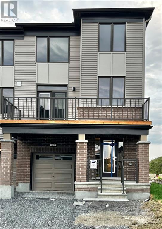 42 STITCH MEWS, richmond, Ontario