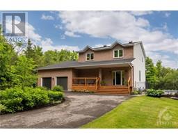 8222 NASHDALE DRIVE, metcalfe, Ontario