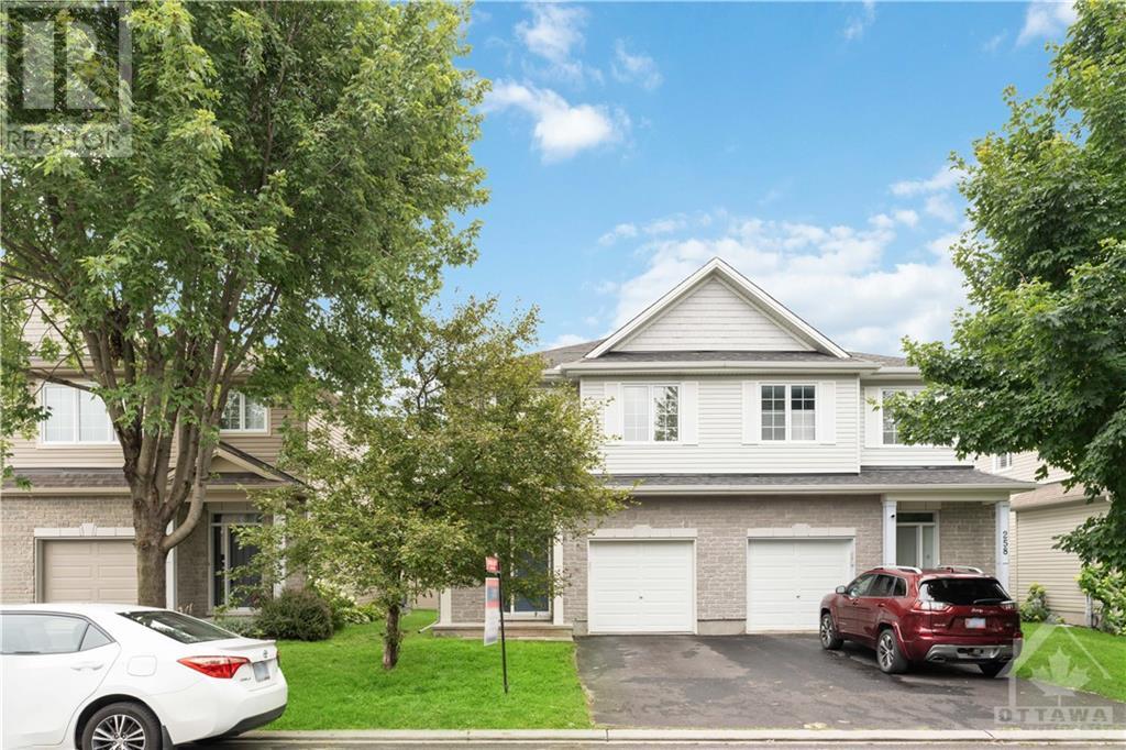 256 MOJAVE CRESCENT, ottawa, Ontario