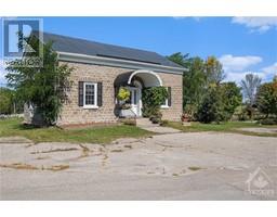 26 BLACKSMITH ROAD, lombardy, Ontario