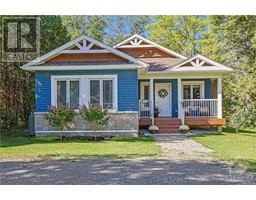 6 WHELAN STREET, Westport, Ontario