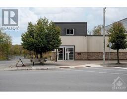 433 DONALD B MUNRO DRIVE, Carp, Ontario