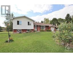 561 RIVER ROAD, Braeside, Ontario