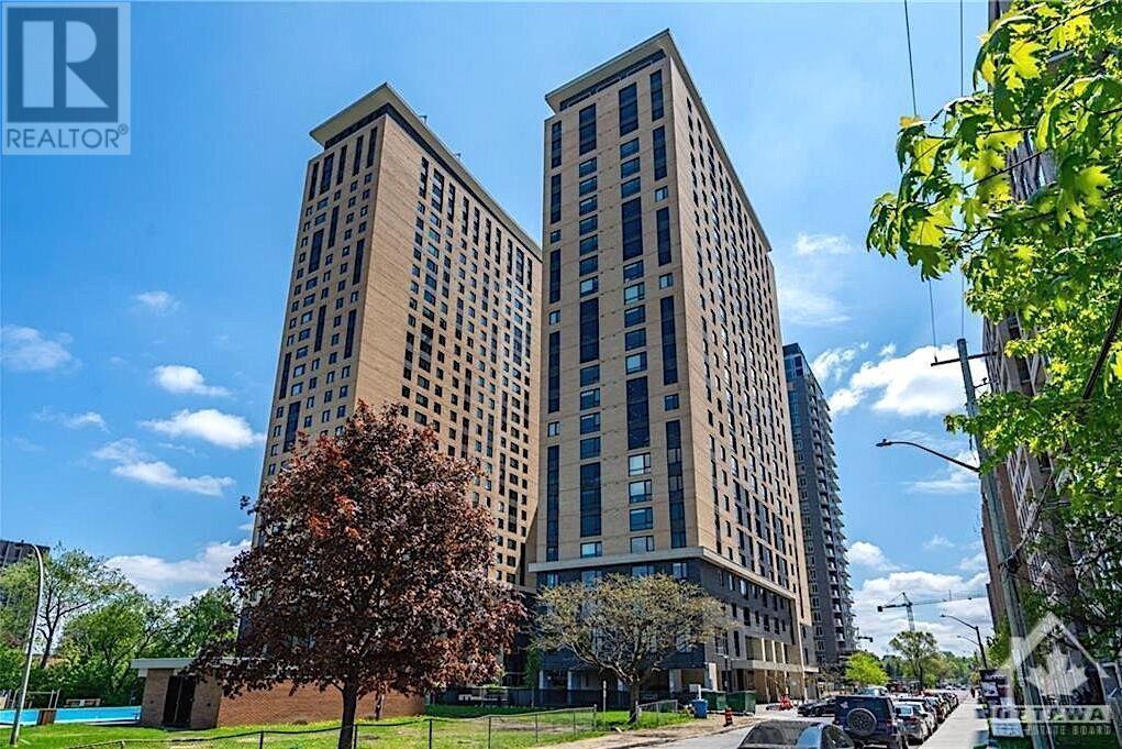 105 CHAMPAGNE STREET S UNIT#703, ottawa, Ontario