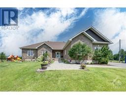 99 MUIRFIELD COURT, Pakenham, Ontario