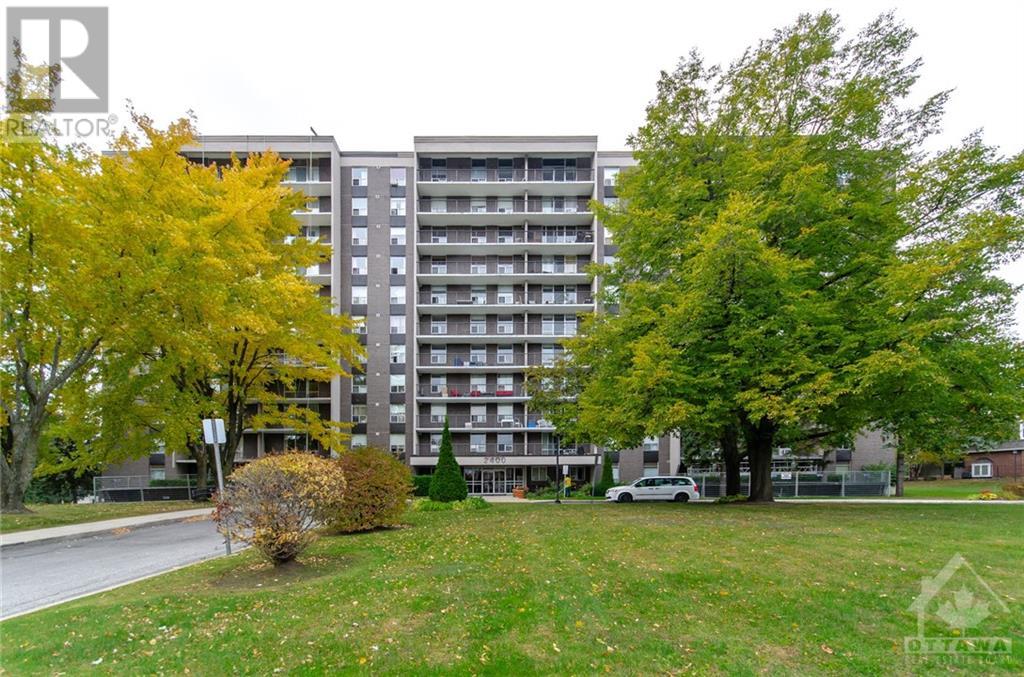 2400 VIRGINIA DRIVE UNIT#406, Ottawa, Ontario