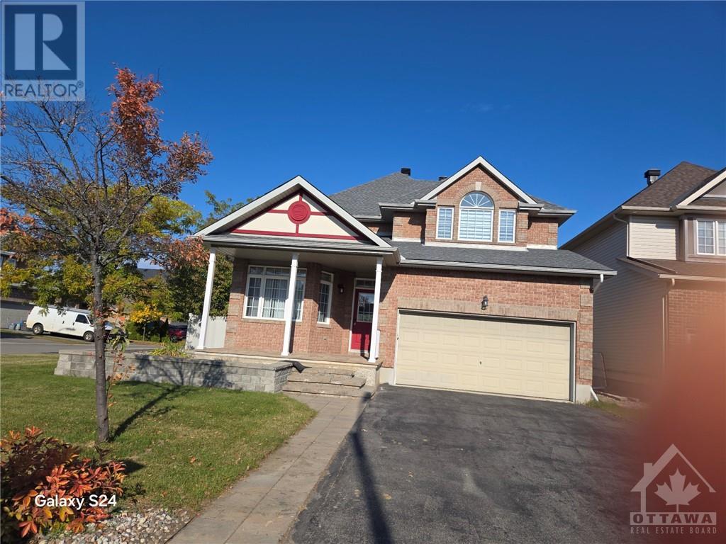 121 MOSSWOOD COURT, Ottawa, Ontario