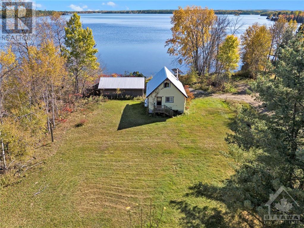 17 FISH HUT ROAD, Golden Lake, Ontario