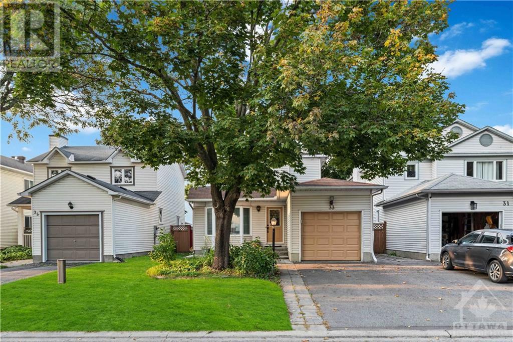 33 SARRAZIN WAY, Ottawa, Ontario