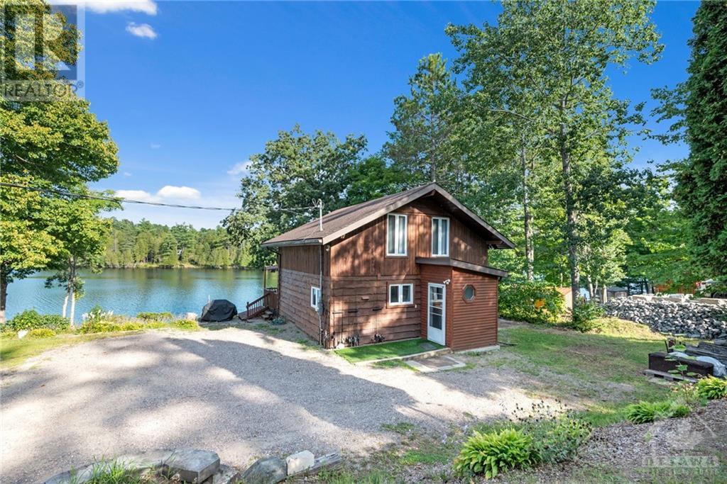 3577 CALABOGIE ROAD, Greater Madawaska, Ontario