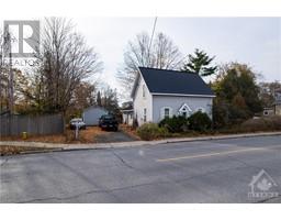 212 FRANKTOWN ROAD, Carleton Place, Ontario