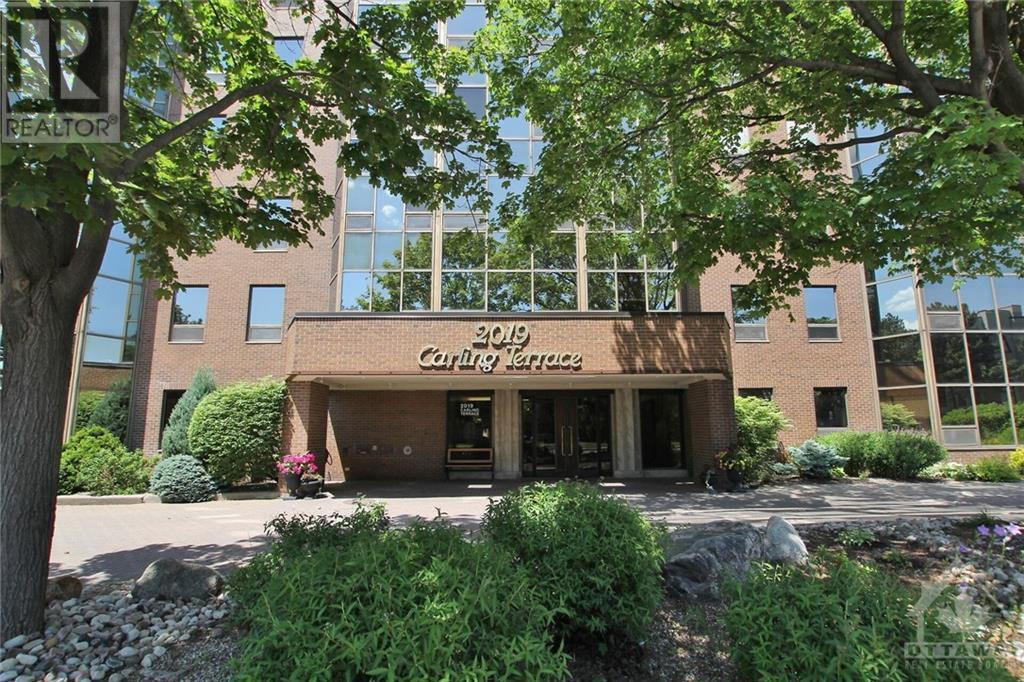 2019 CARLING AVENUE UNIT#702, Ottawa, Ontario