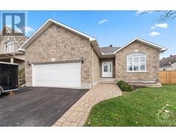 9 PEBBLEMILL LANE, Russell, Ontario