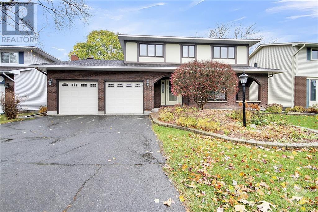 17 GROUSE AVENUE, Ottawa, Ontario