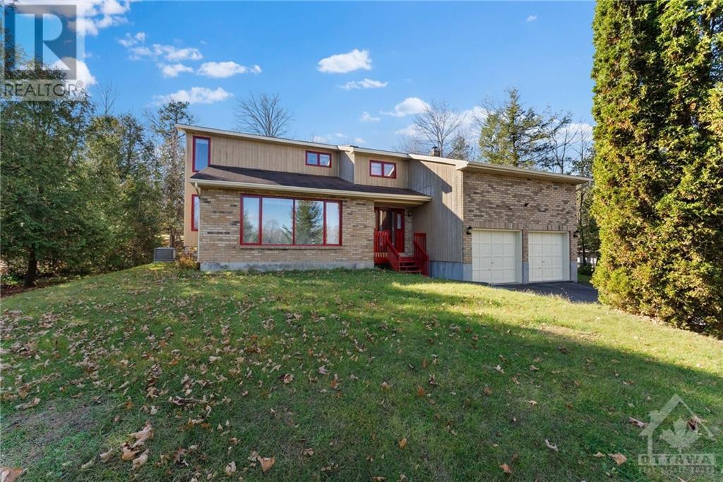 5 ROCKWOOD DRIVE, Braeside, Ontario