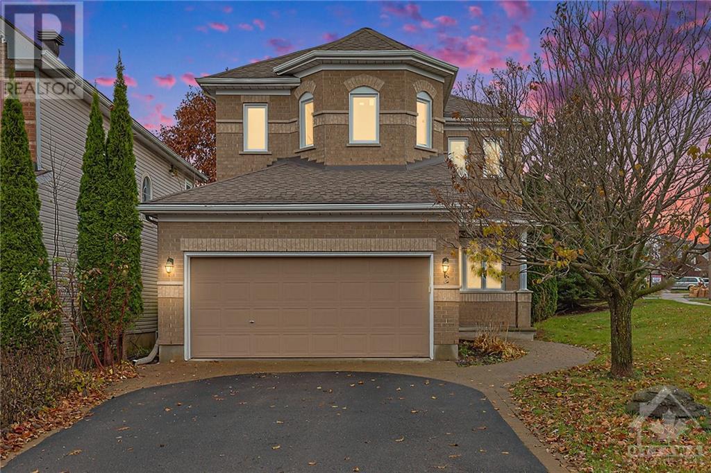 2 INSMILL CRESCENT, Kanata, Ontario