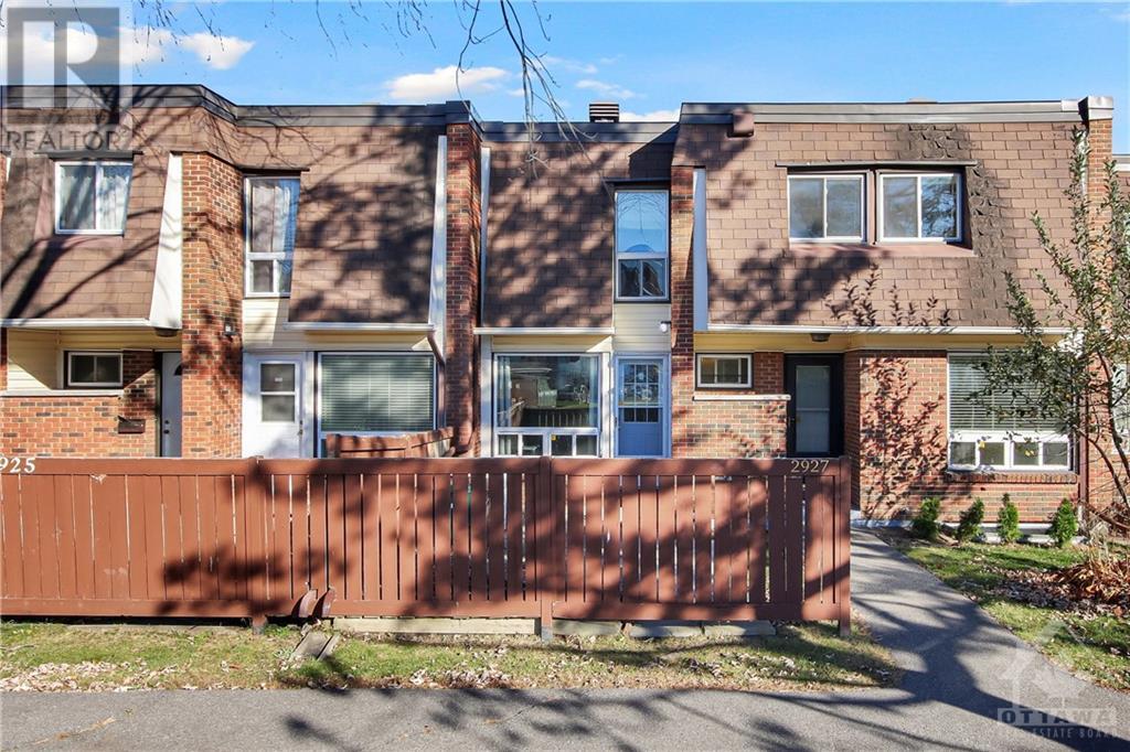 2927 FAIRLEA CRESCENT, Ottawa, Ontario