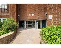 2041 ARROWSMITH DRIVE UNIT#402C, Ottawa, Ontario