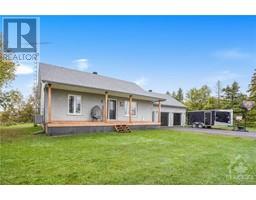 920 COUNTY RD 23 ROAD, St Bernardin, Ontario