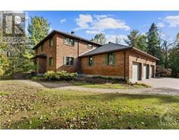 7 ROLSTON WAY, Ottawa, Ontario