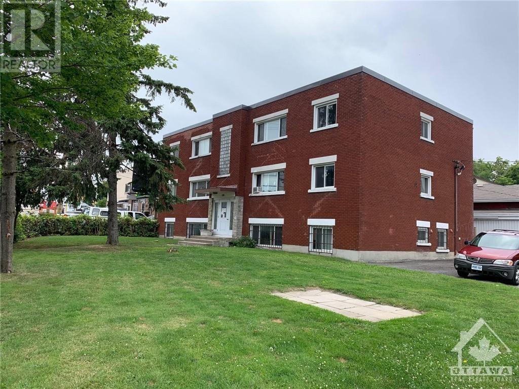 1064 MERIVALE ROAD UNIT#3, Ottawa, Ontario