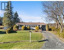 5 HILLVIEW CIRCLE, Vankleek Hill, Ontario