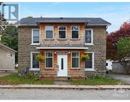 476 JAMES STREET W, Prescott, Ontario