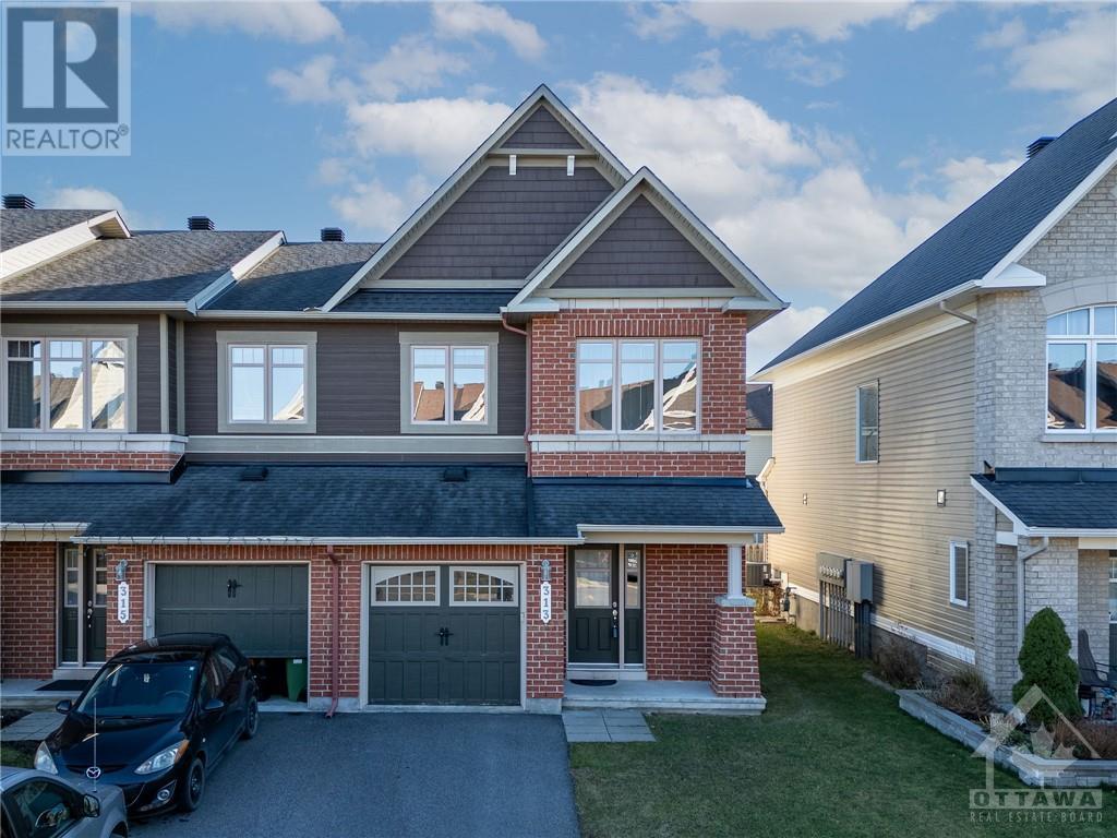 313 RAVENSWOOD WAY, Ottawa, Ontario