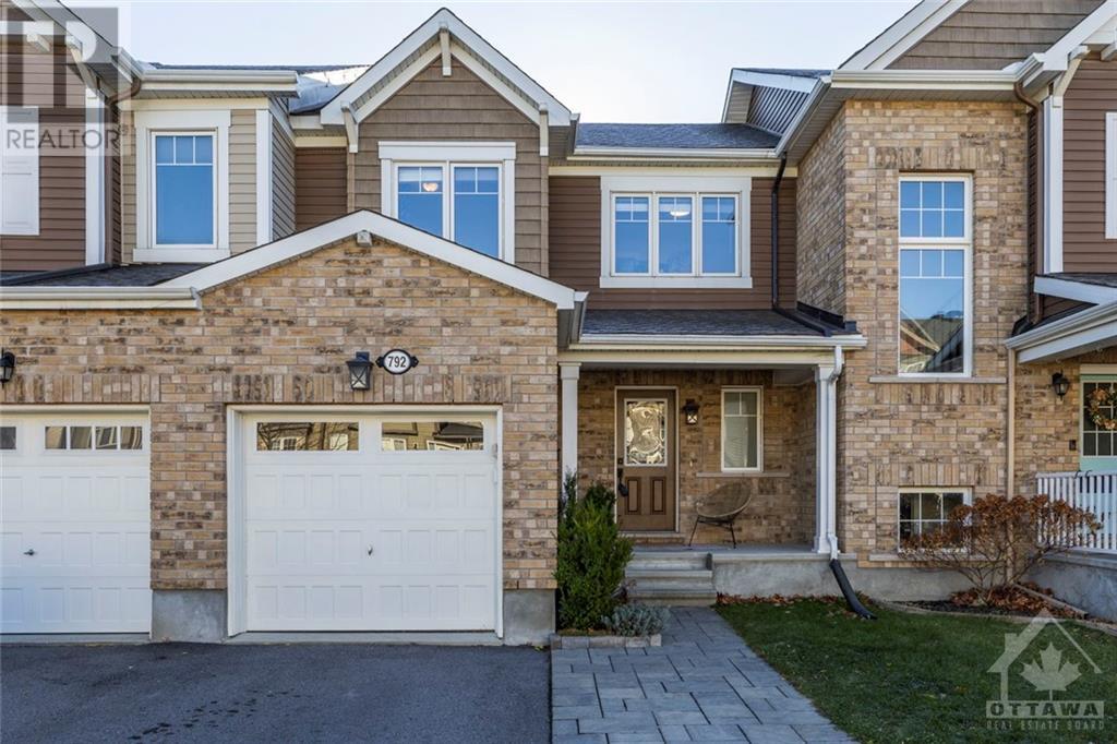 792 MAYFLY CRESCENT, Nepean, Ontario