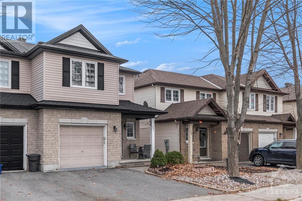 37 CRESTHAVEN DRIVE, Ottawa, Ontario