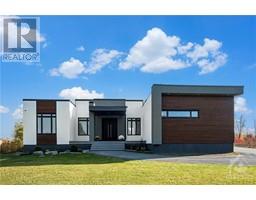 635 BALLYCASTLE CRESCENT, Ottawa, Ontario