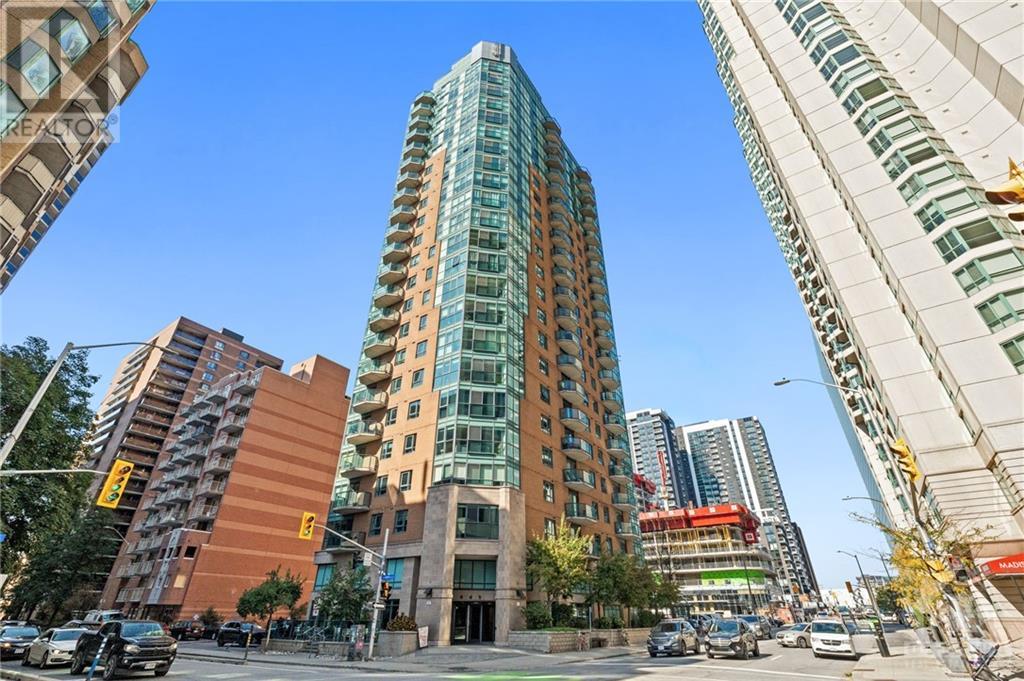 445 LAURIER AVENUE UNIT#303, Ottawa, Ontario