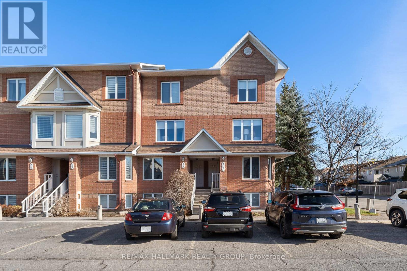 98 BONFIELD POINT, Ottawa, Ontario