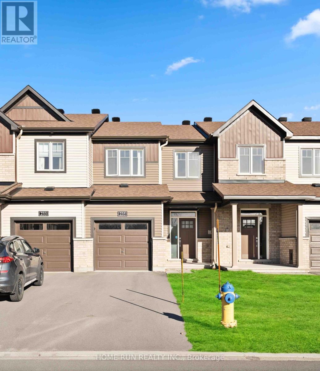 235 CLONRUSH WAY, Ottawa, Ontario