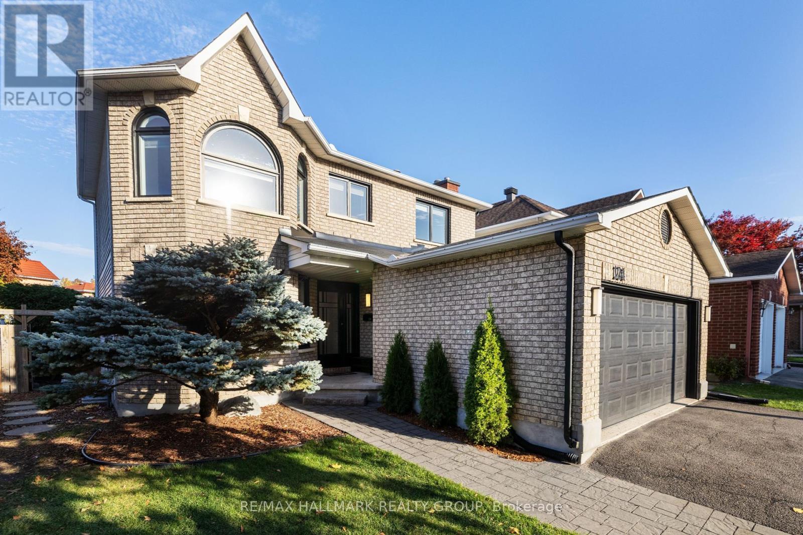 124 SAI CRESCENT, Ottawa, Ontario