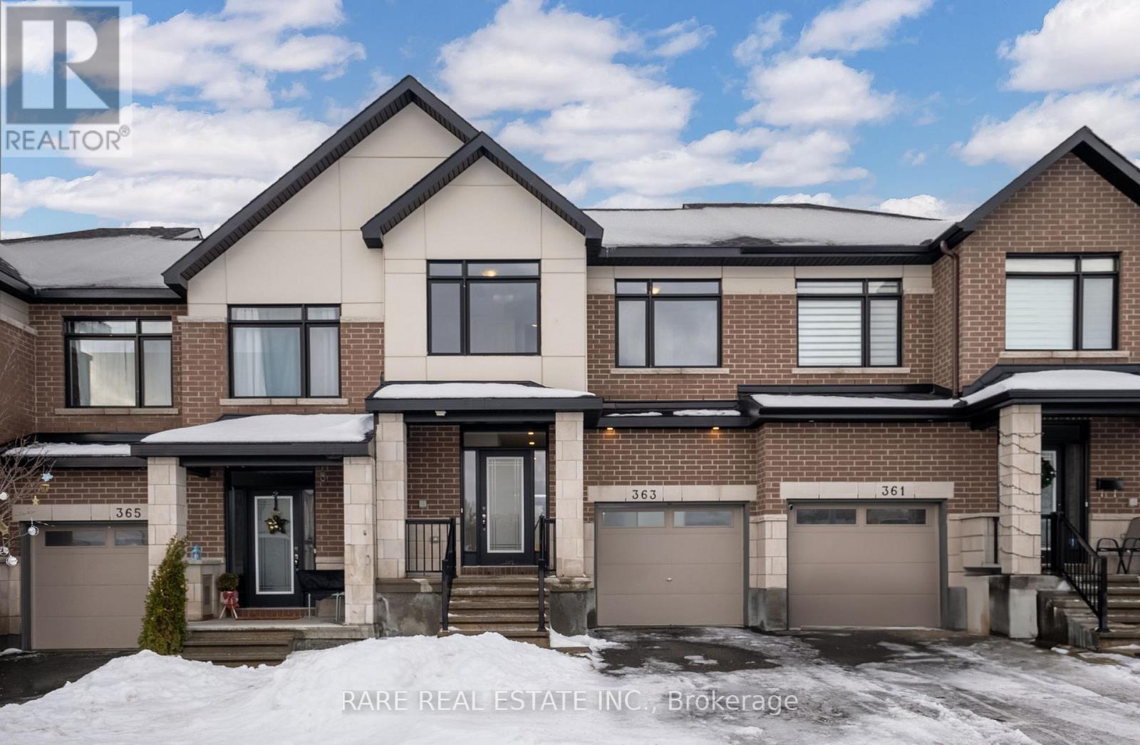 363 BROADRIDGE CRESCENT, Ottawa, Ontario