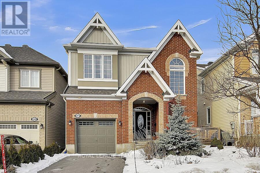 371 MEADOWBREEZE DRIVE, Ottawa, Ontario