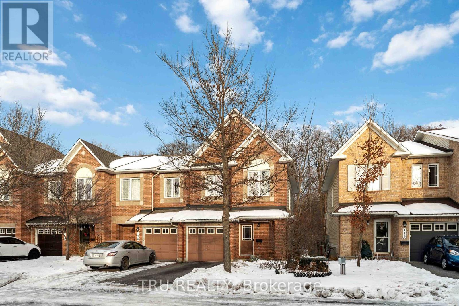 118 TACOM CIRCLE, Ottawa, Ontario