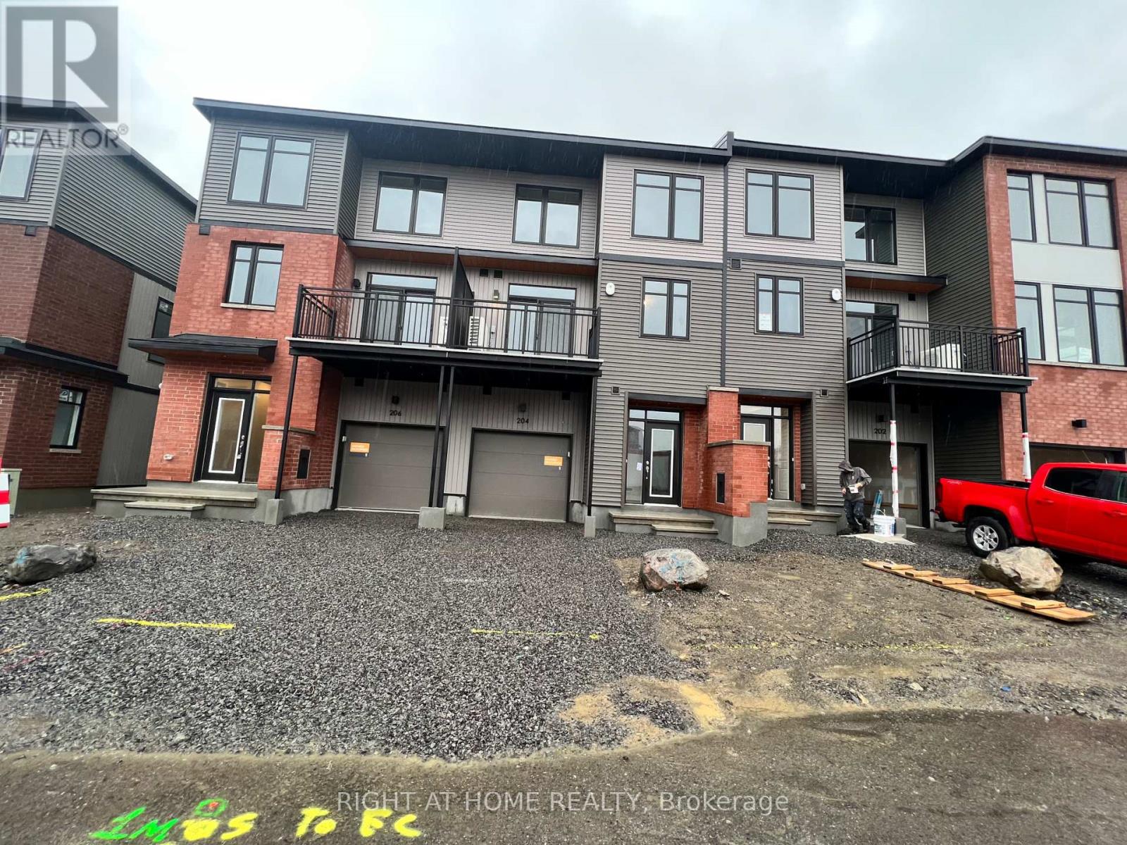 204 TUSSOCK POINT, Ottawa, Ontario