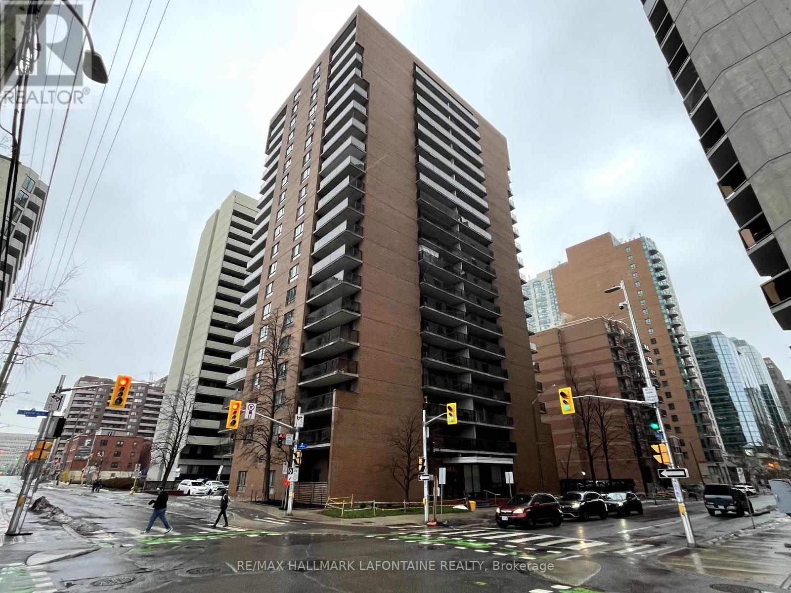 302 - 475 LAURIER AVENUE W, Ottawa, Ontario